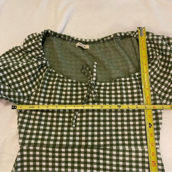 Madewell / Women's Puff Sleeve / Green White Knit Gingham Mini Dress / Medium - Picture 7 of 11